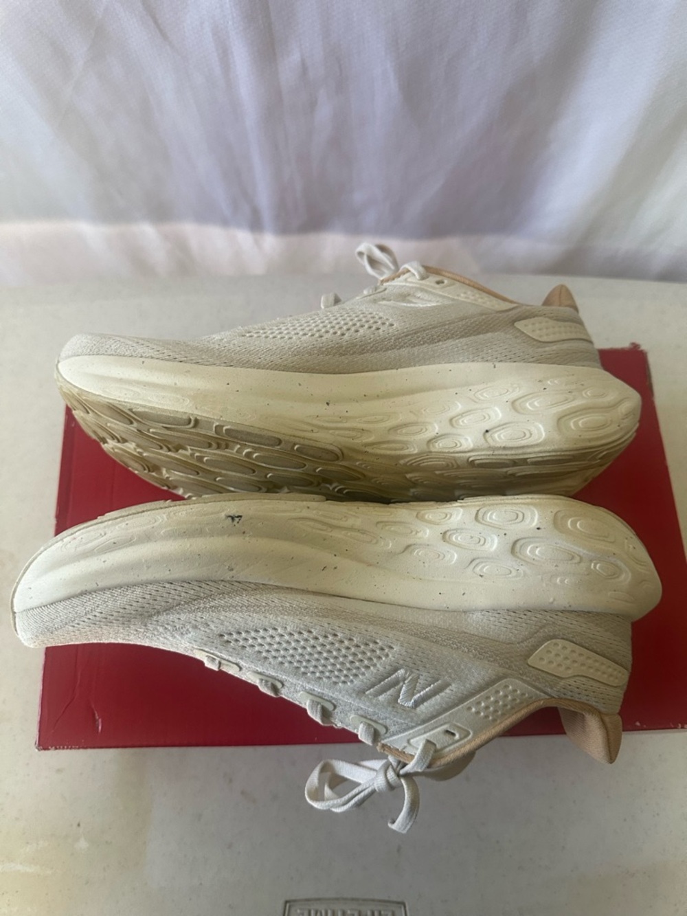 New Balance Fresh Foam X 1080v13 Beige Running Shoes Women’s 8.5 Wide - Picture 4 of 8